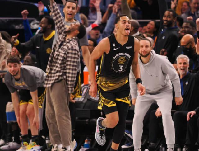 PG-连续两场大逆转冲击西部前四！疯狂的勇士回来了