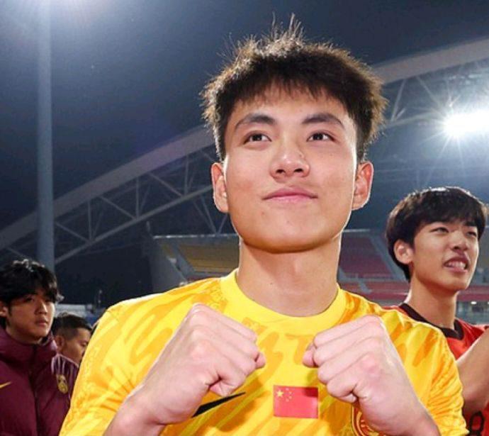 PG模拟器-自信!李昊西语调侃安东尼奥:你来讲两句?安帅:你守的门采我干嘛